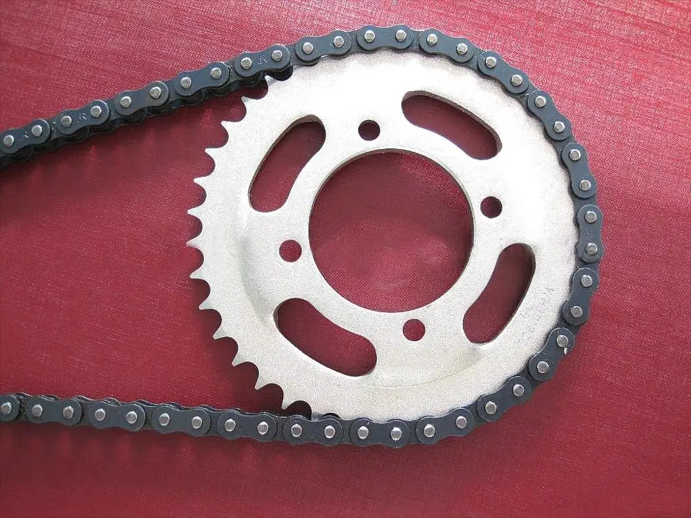 CD70 OEM color packing box motorcycle driving chain and sprocket kits