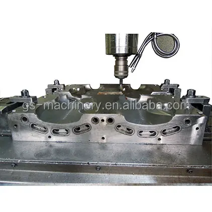 extrusion blow mold for beverage bottle