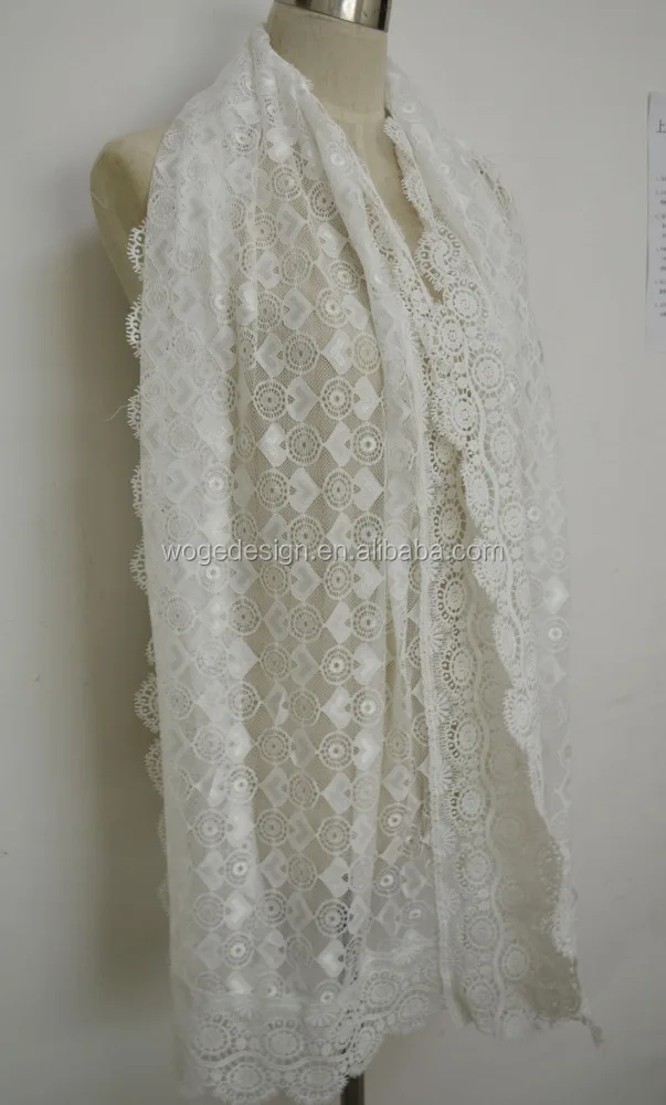 Fashion the latest white crochet cotton round flower heart hijab lace shawl