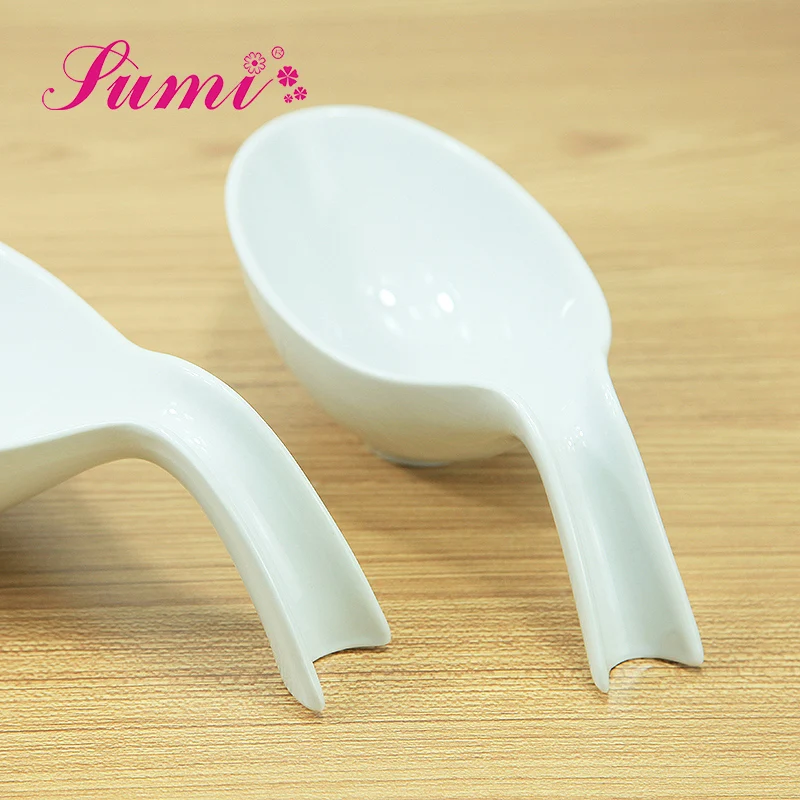White porcelain spoon shape bowl with fashion style for hotel dinnerware