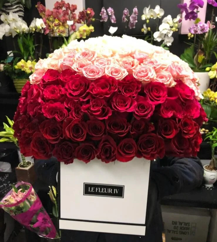 Wholesale Delivery Packaging Cardboard Paper Flower Boxes Logo Luxury Square Cardboard Paper Flower Box