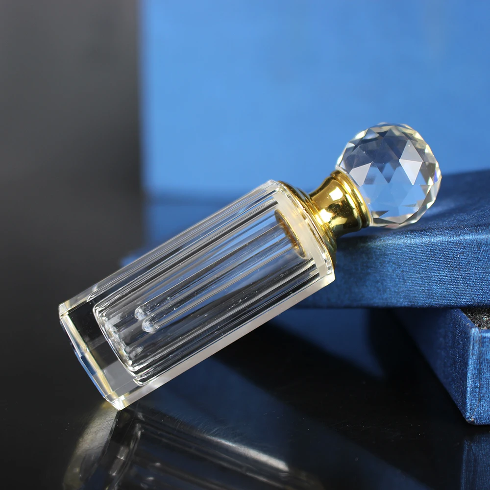 Exquisite Refillable Crystal Oil Small Capacity Perfume Bottles With Glass Stick