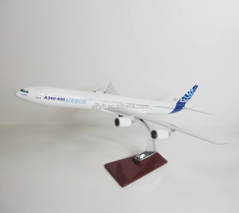 
A340-600 CIVIL PLANE MODEL SCALE 1:200 AIRBUS HORSE COLOR 