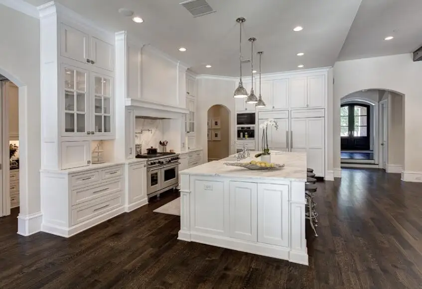 Дубовый кухонный шкаф из массива древесины RTA в американском стиле