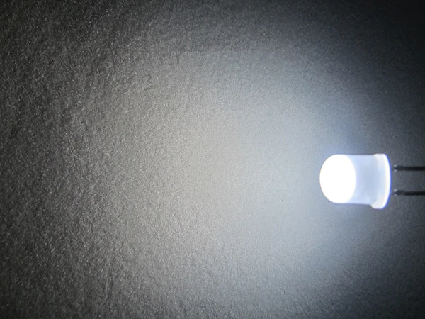 
5mm Diffused White Led Diode Through Hole Led Diode 