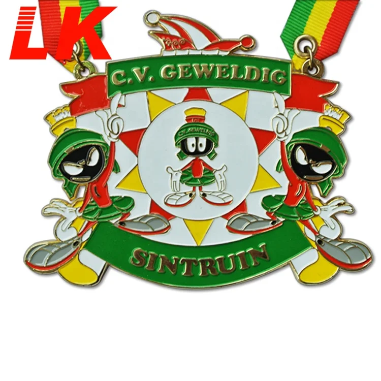 Высокое качество оптовая продажа изготовленные на заказ мягкие эмалированные карнавальные орден медали