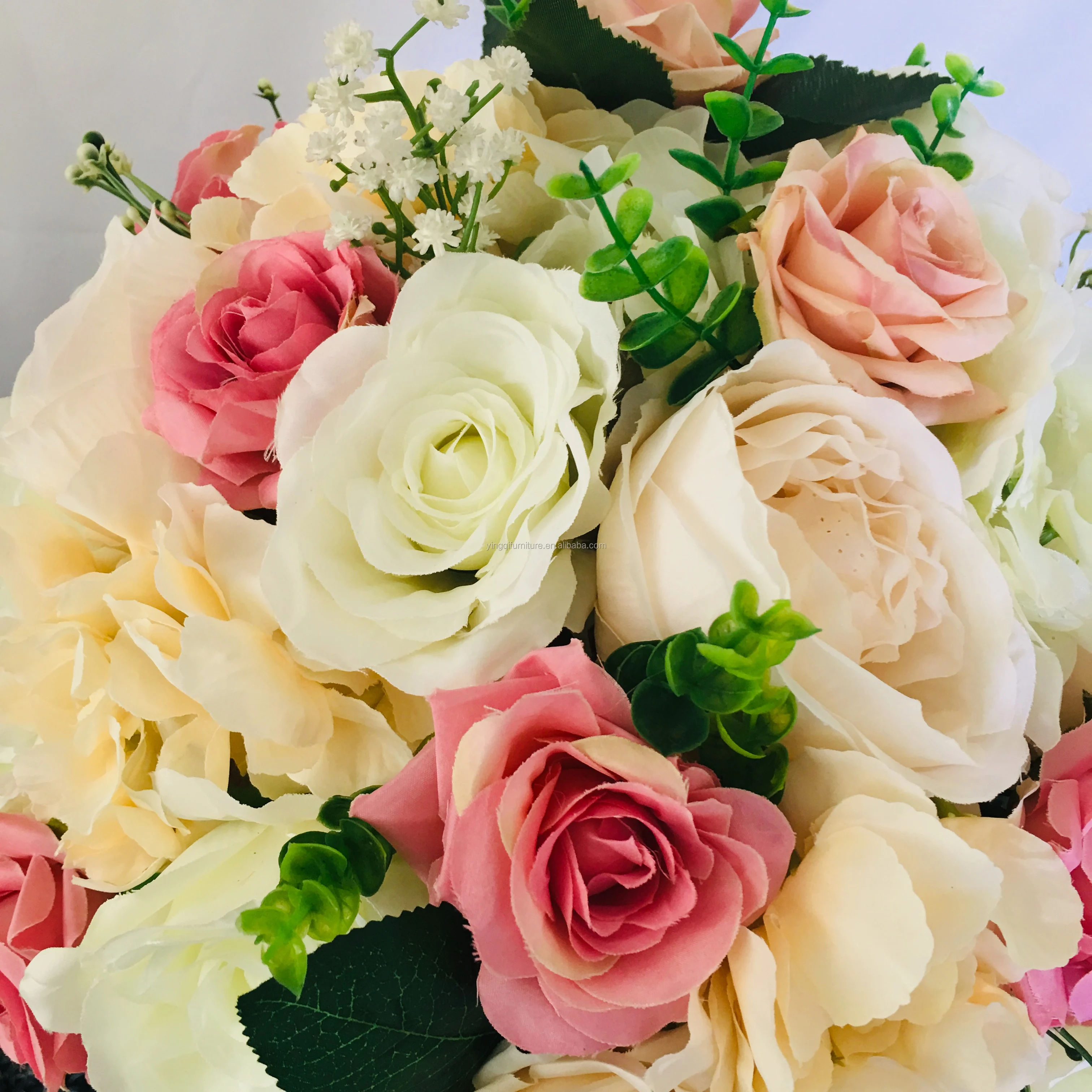 Модные цветочные шары для центрального стола свадьбы