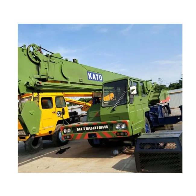 Используется автокран Kato Nk-250e-V 25 тонн для продажи