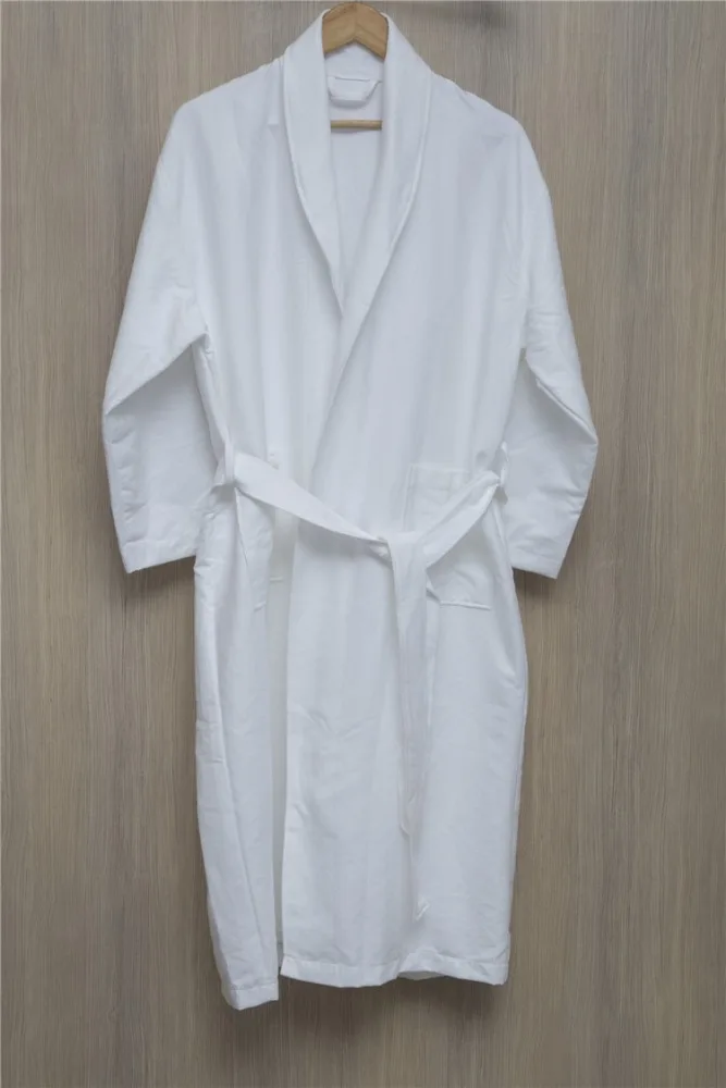 Банные халаты из микрофибры для отеля