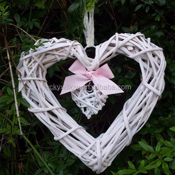 Hanging Wicker Heart for Wedding Party Decoration with Gingham Ribbon