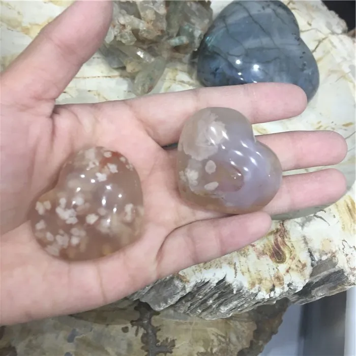 
Wholesale Natural Carved Sakura Agate Hearts Quartz Stone Heart For Pendant 