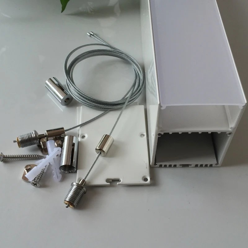 
 ПРОФЕССИОНАЛЬНЫЙ ЗАВОД Фошань производит подвесной светильник для внутреннего освещения/офисное освещение/подвесной потолочный светильник  