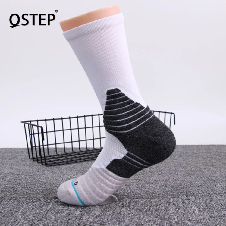 Оптовая продажа; Высокое качество; Новая Элитная баскетбольная Колготки чулочно-носочные изделия классических цветов; Спортивные носки для мужчин