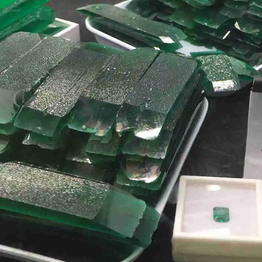Factory Price Lab Created Colombian Emerald Stone For Fashion Jewelry