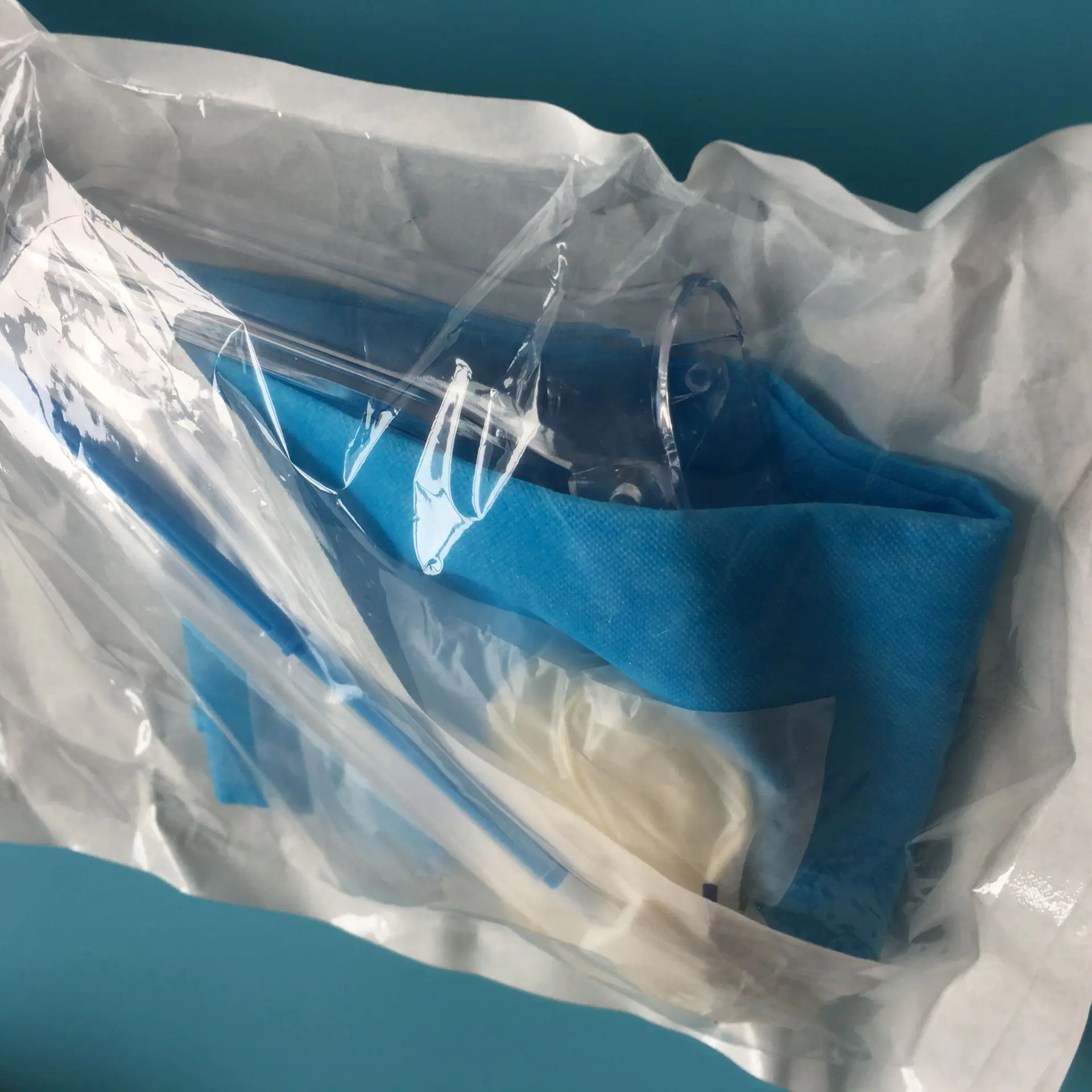 
factory sell gynecological operating kit including Surgical gloves Surgery mattress cervical dilator cervical smear good price 