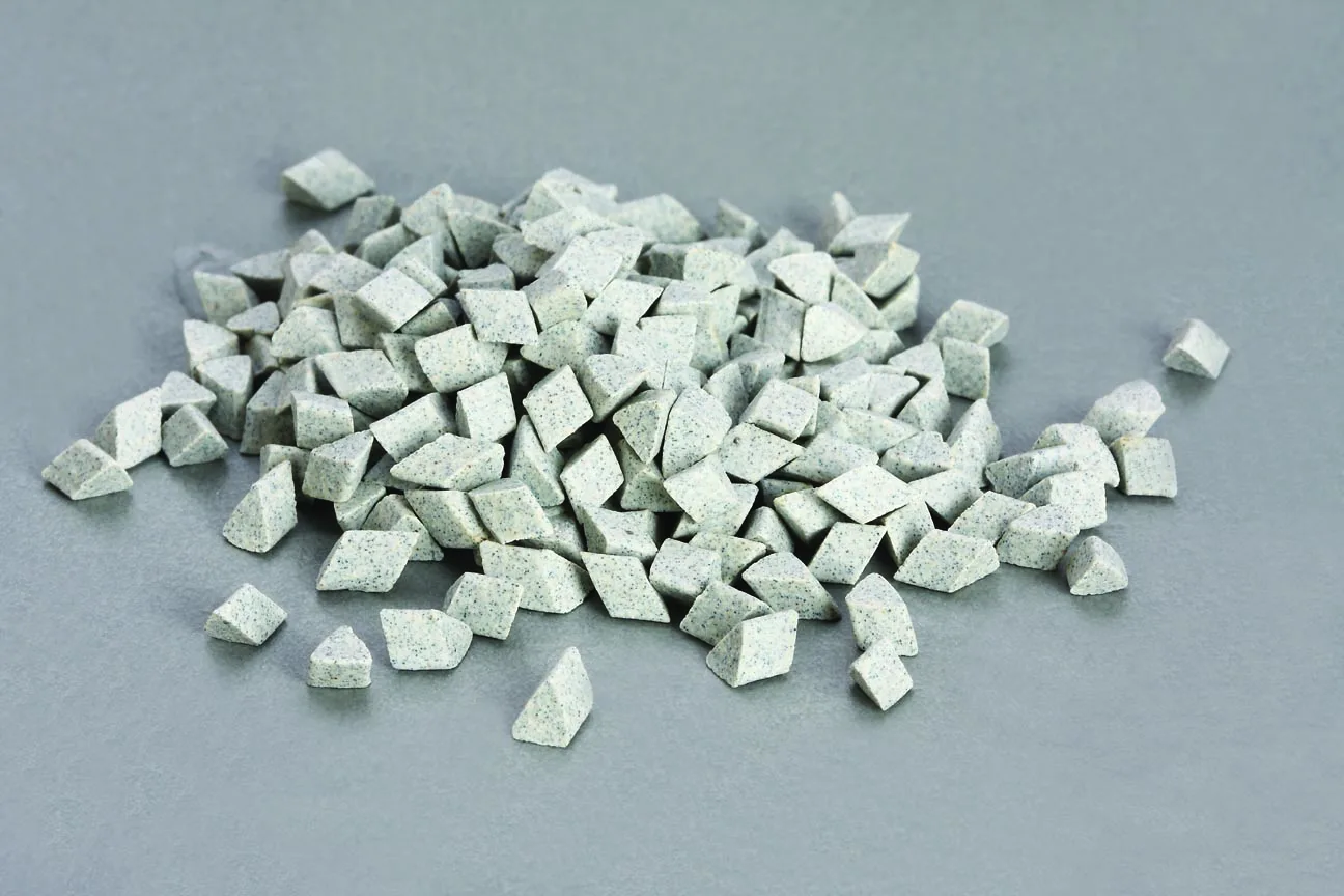 High purity grinding media zirconia ceramic blasting media rosler ceramic media