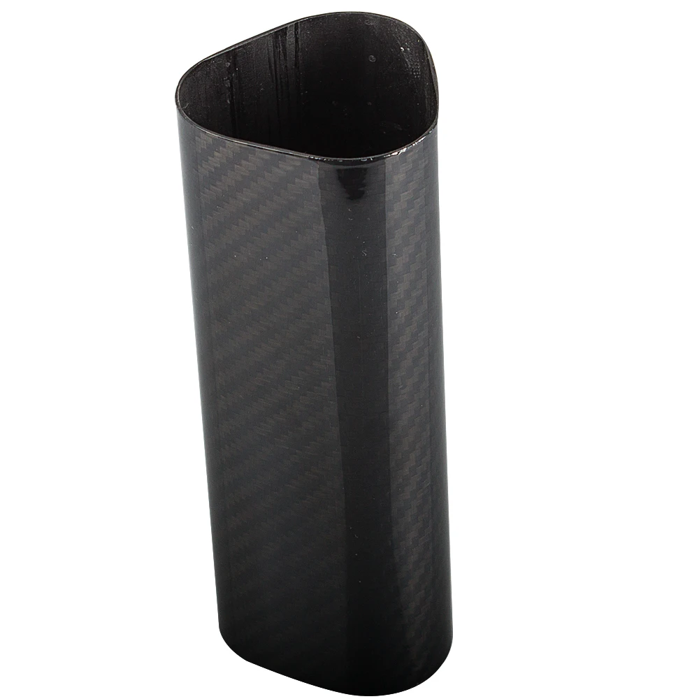 Треугольная трубка из углеродного волокна