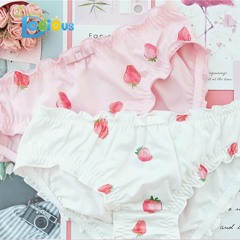 2019 Fashion Cute Strawberry Printing Sweet young Girls Underwear Women Panty