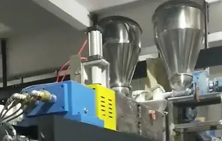 PE compounding with Titanium Dioxide /TiO2 white masterbatch extruder machine