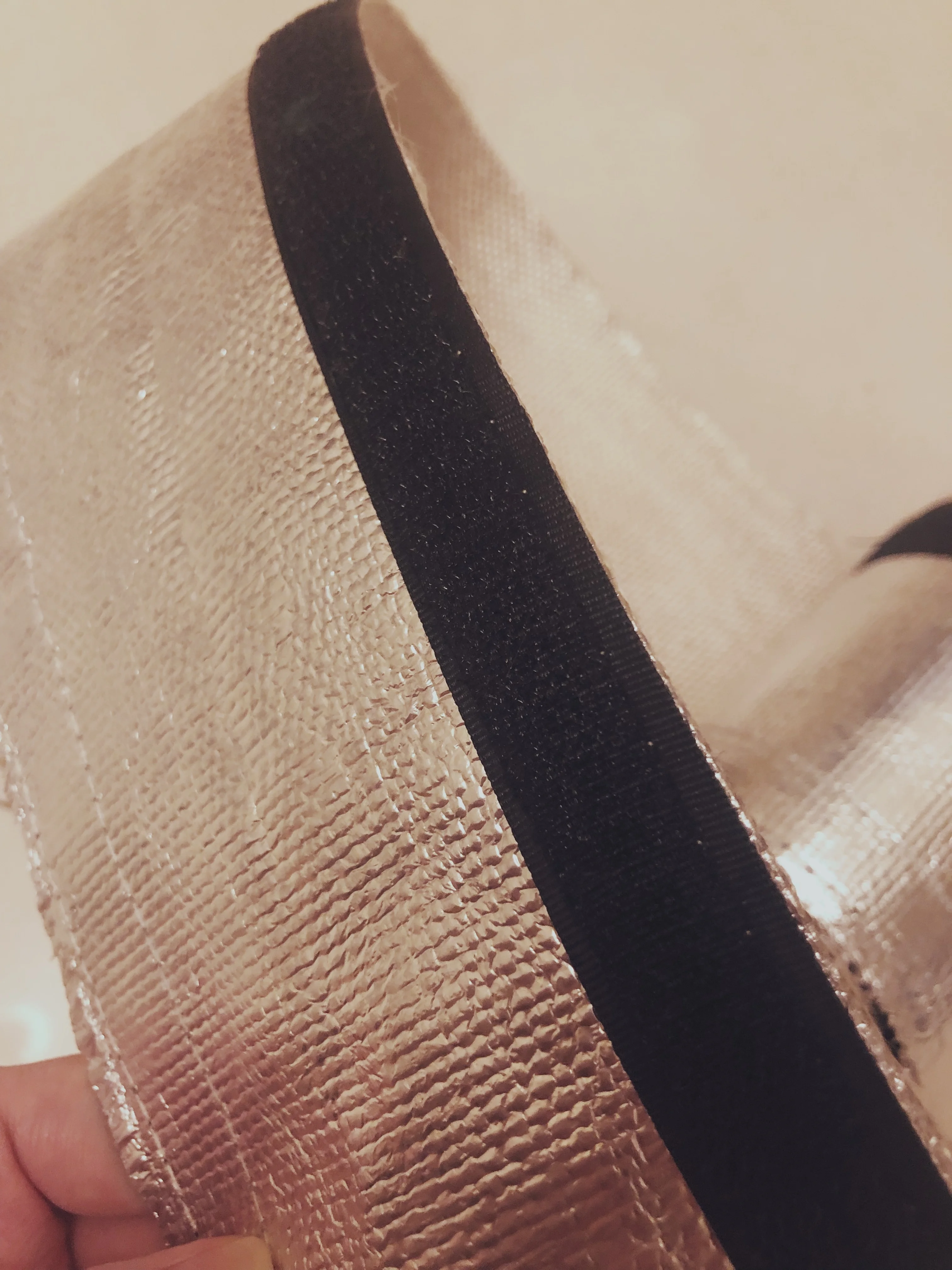 Aluminium Foil Coated Fiberglass Heat Insulation Reflect Sleeve/Cover for Automotive Using with Magic Stickers