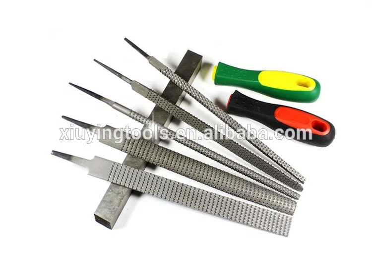 Стальной набор файлов включает в себя плоские, полукруглые, круглые, квадратные и три квадратных напильника