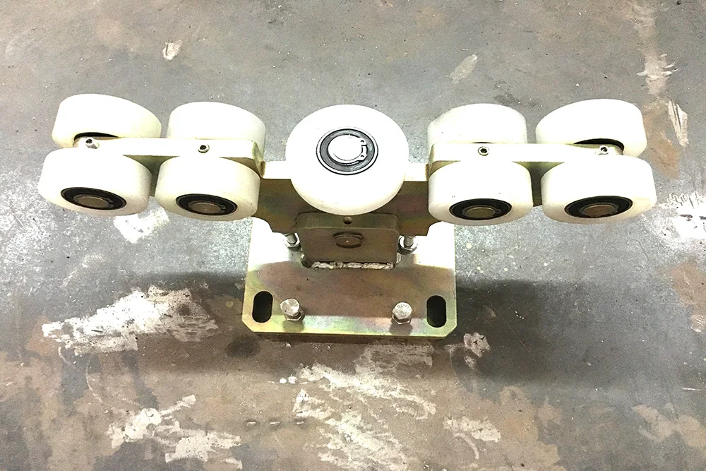 Modern sliding walk through gate motor italy automatic galvanized iron sheet channel gate model design