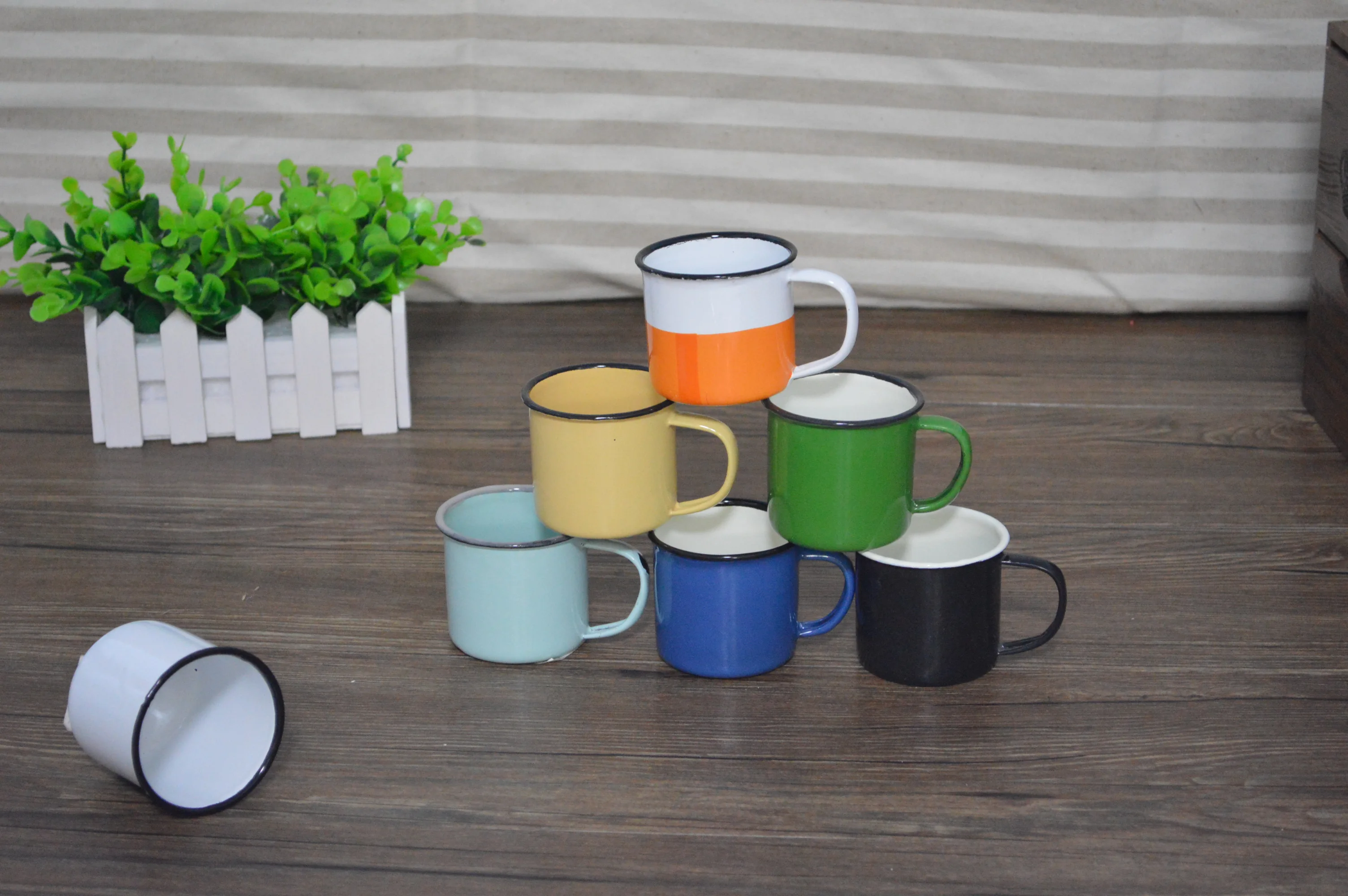 Dia 7cm  Promotion Enamel mug with handle enamel steel mug