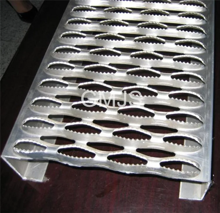 grip strut safety grating/perforated metal sheet