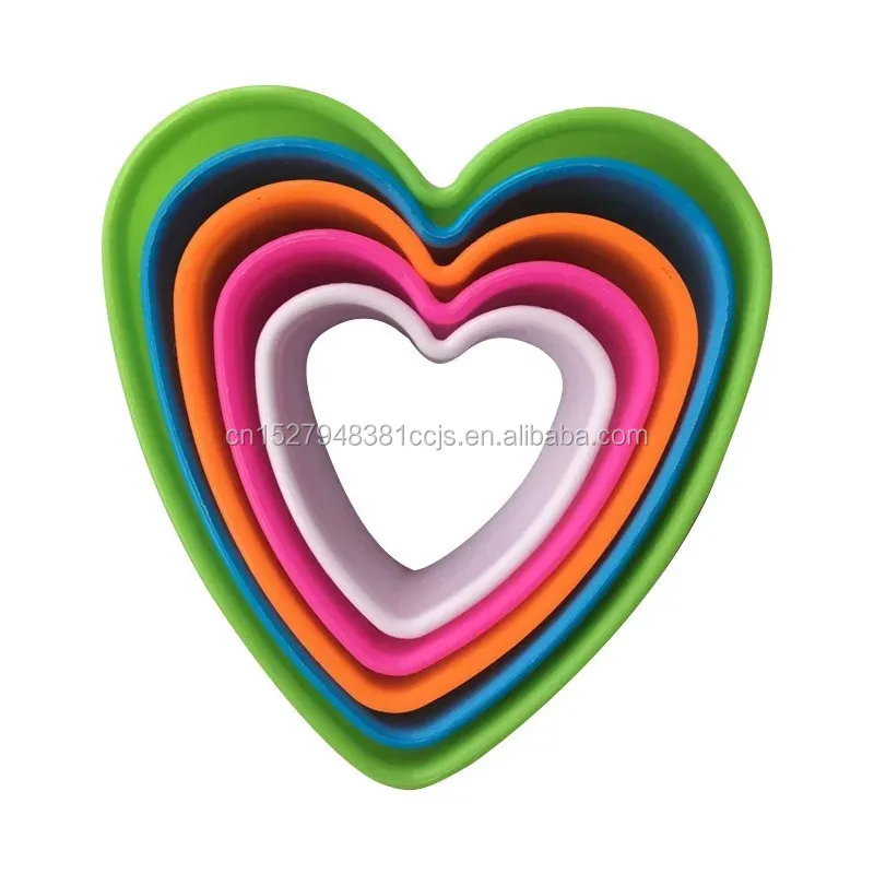 
Cookie Cutter Square Round Star Heart Flower iscuit Cutters Sandwich Cutters Mold with random color 