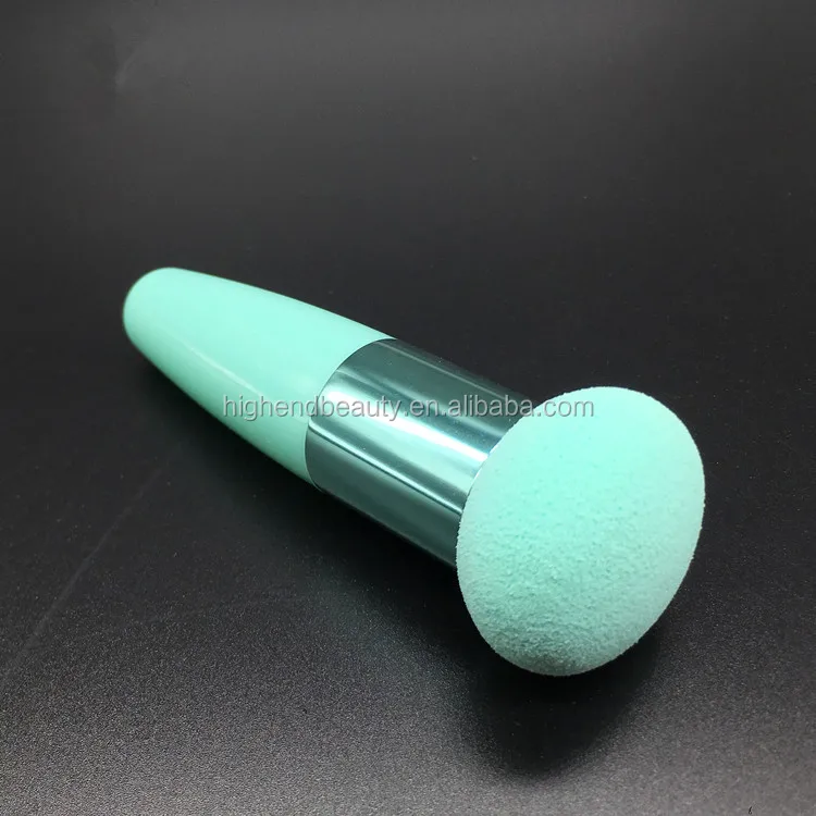 Hot Selling New Facial Sponge Latex Free Makeup Blender Puff with Handle