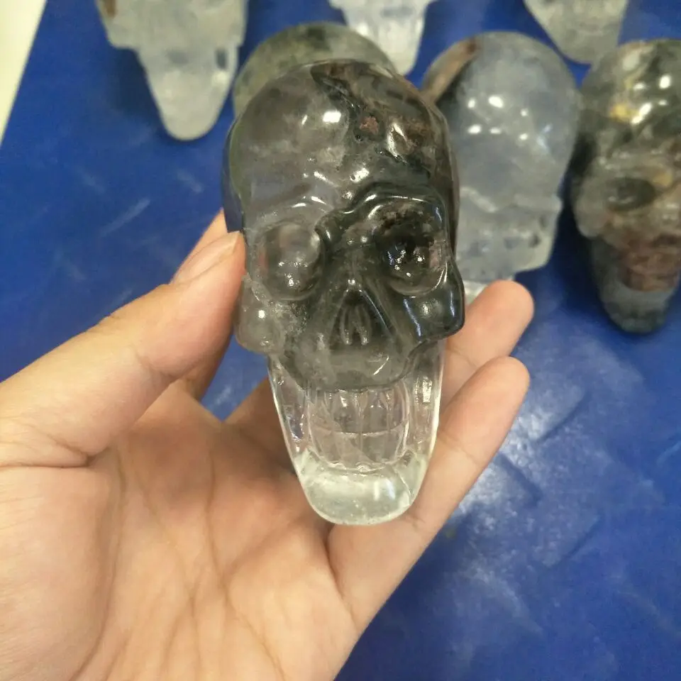 Wholesale different size realistic carved ghost phantom quartz crystal skull for halloween gift
