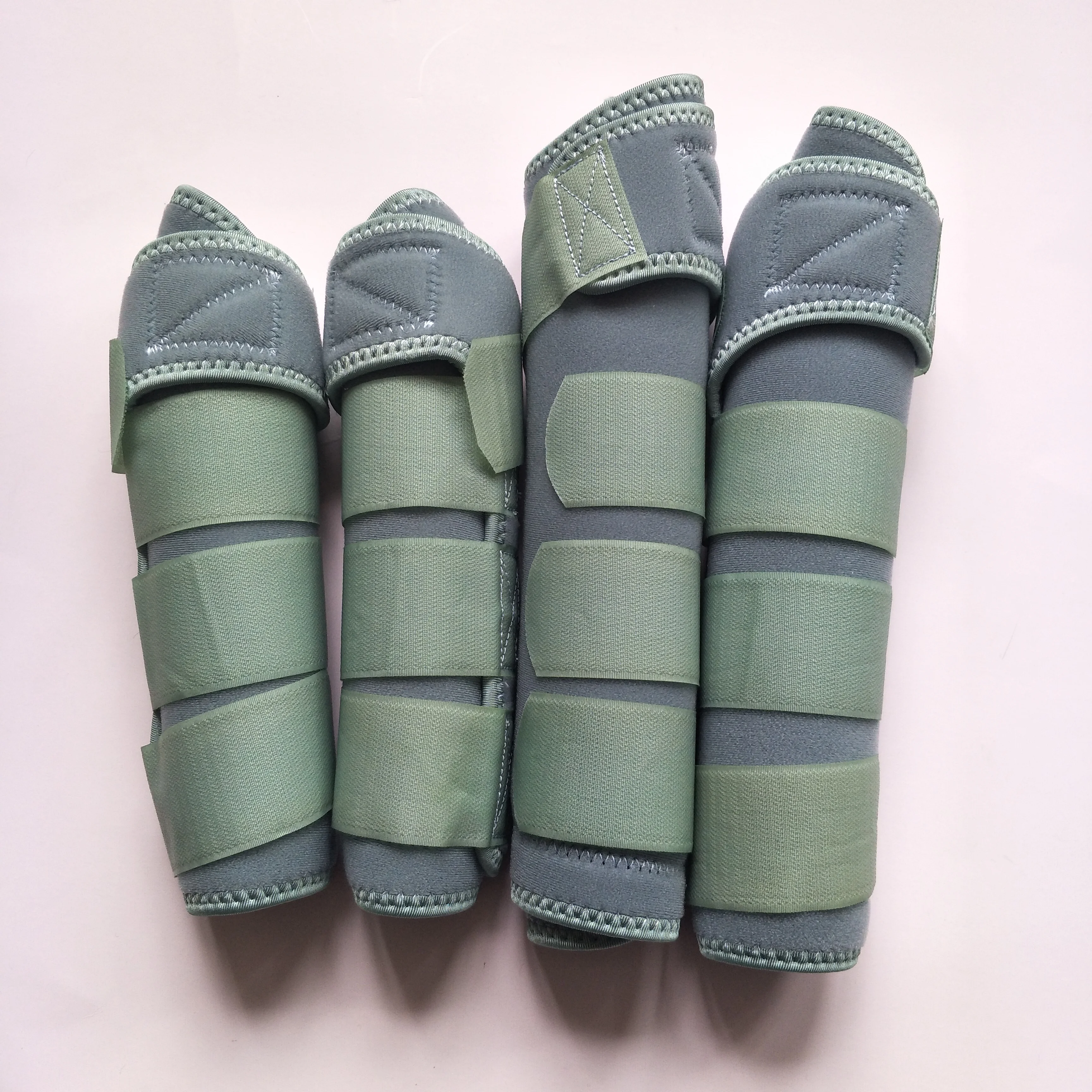 Medicine Neoprene Horse Boots Front Rear 4 Pack