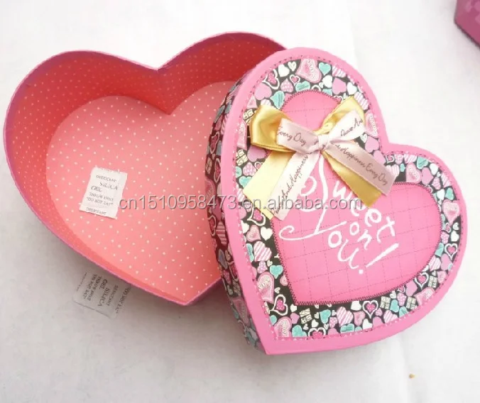 Ribbon Tie Heart Shape Gift Wrapping Paper cake box