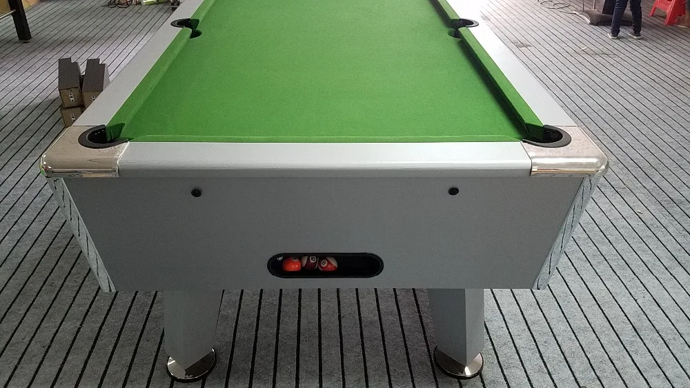 Бильярдный стол с монетами/бильярдный стол с монетами