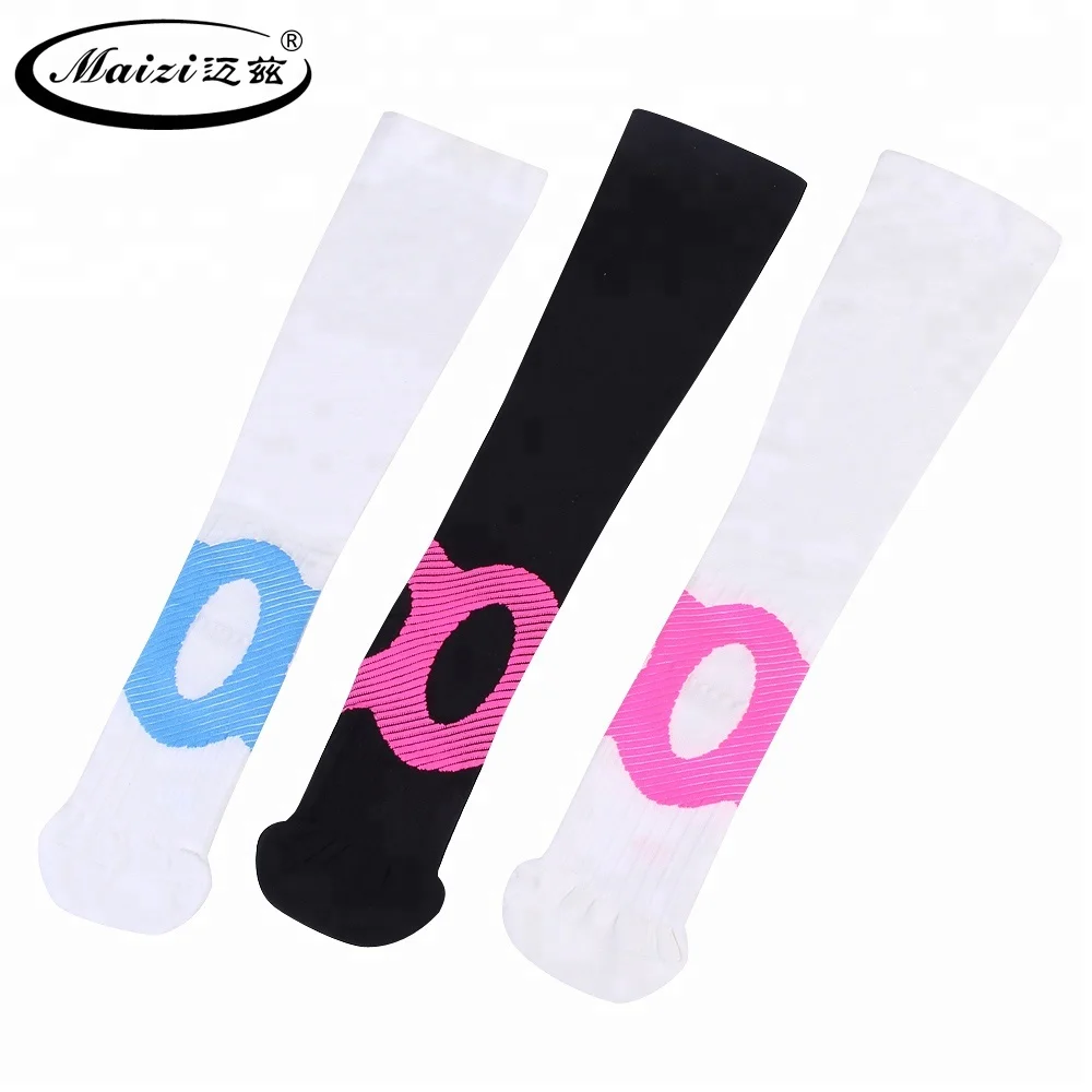 Wholesale custom sports socks with logo white anti slip football cotton copper men women Compression 20-30 mmhg