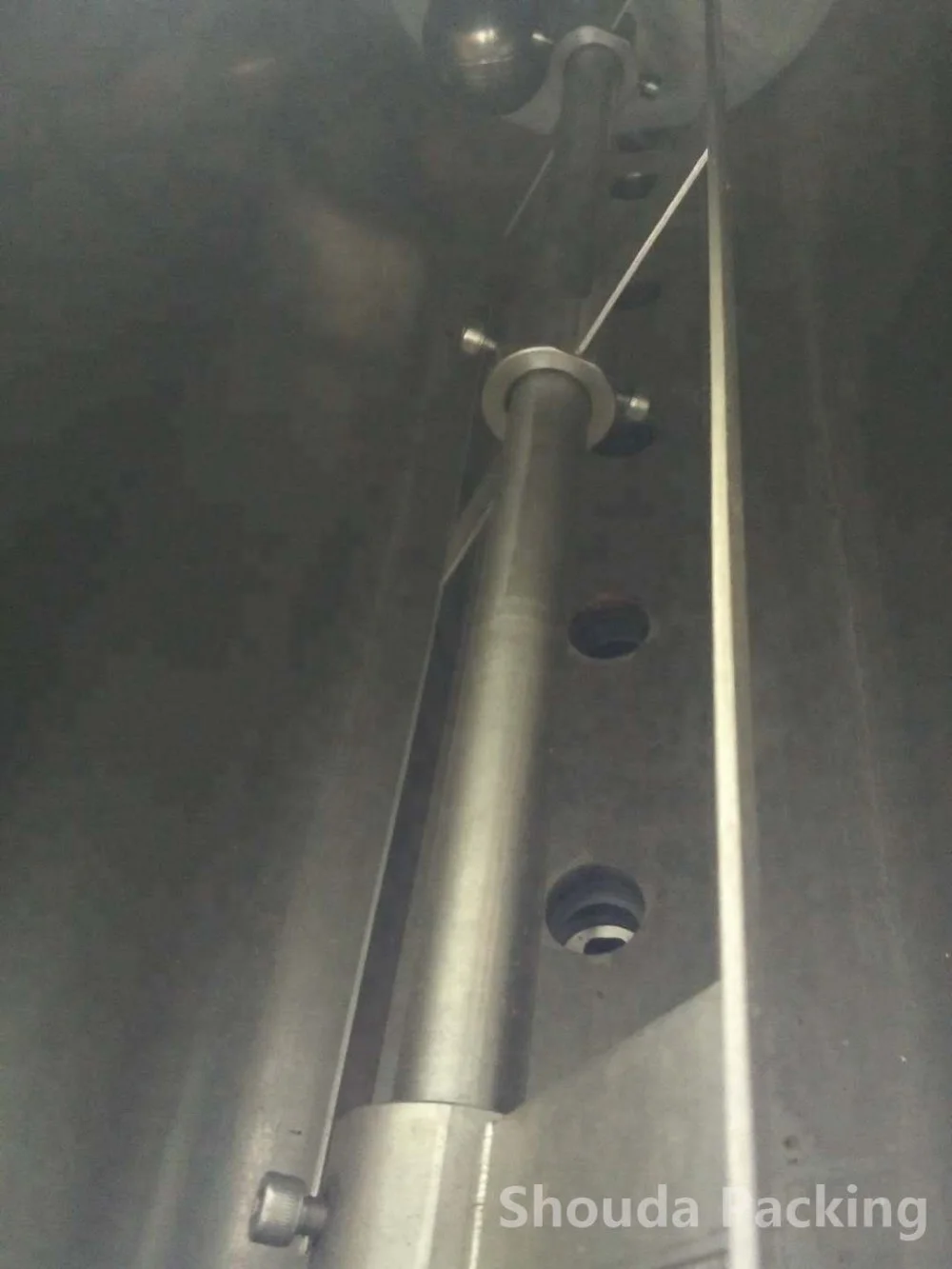 Automatic tomato ketchup bottle filling capping and labeling machine