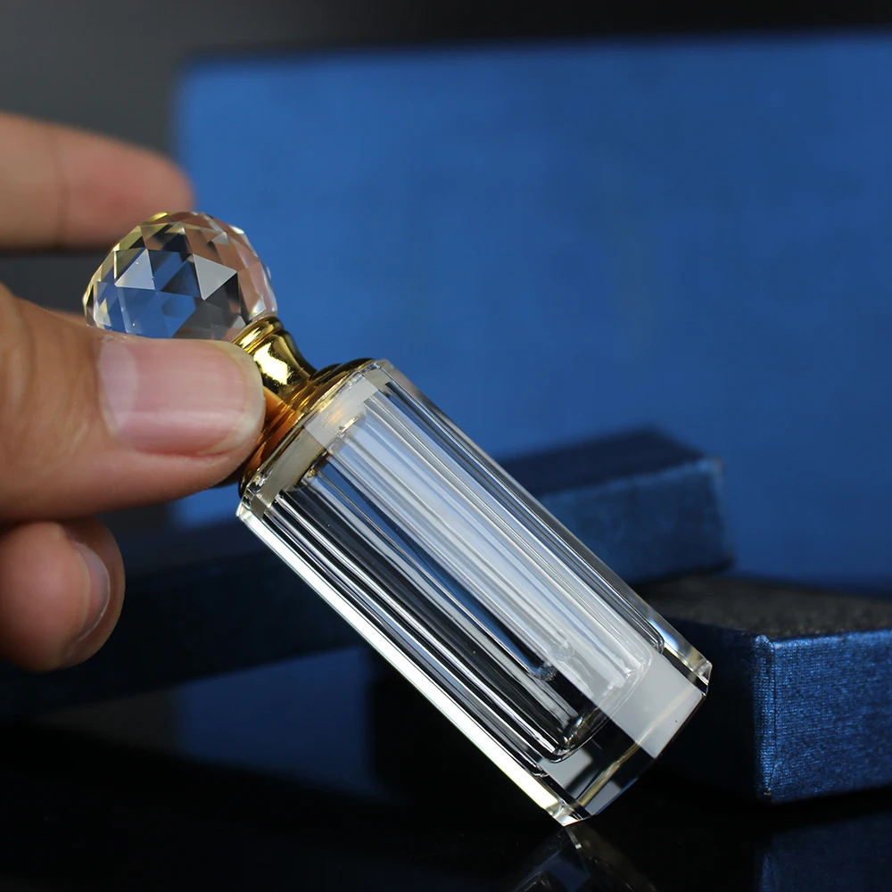 Exquisite Refillable Crystal Oil Small Capacity Perfume Bottles With Glass Stick