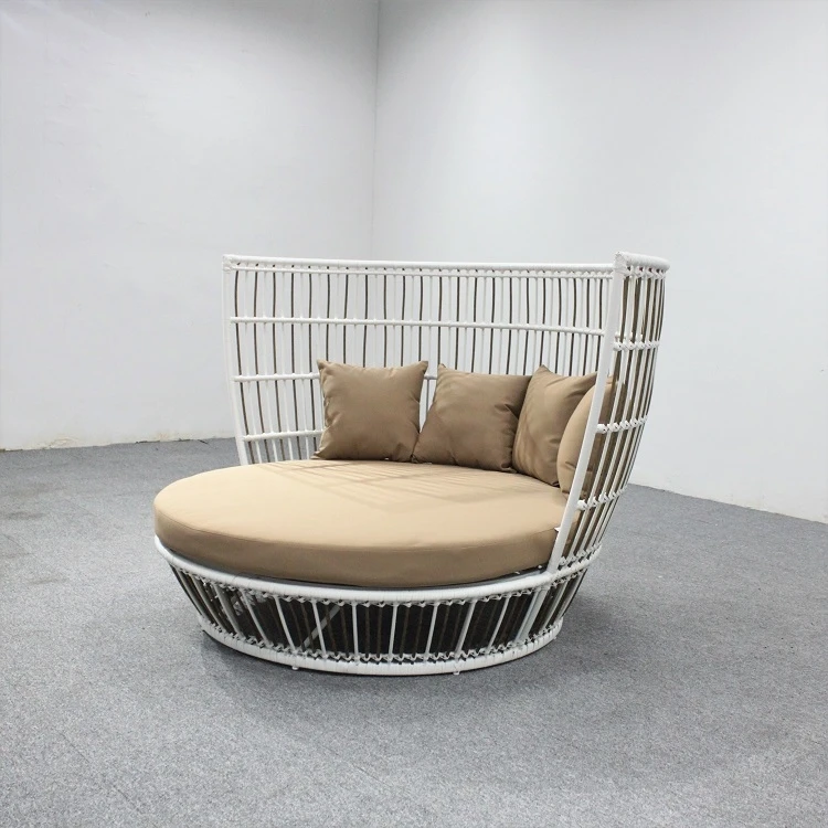 Outdoor patio luxury rattan high back big round sun bed