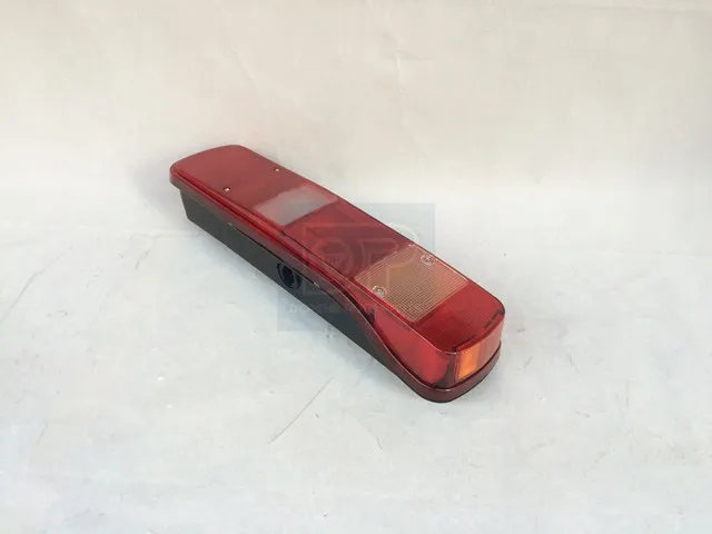 20565104 21063895 European Tractor Body Parts Tail Lamp Volvo Truck Rear Right Tail Light