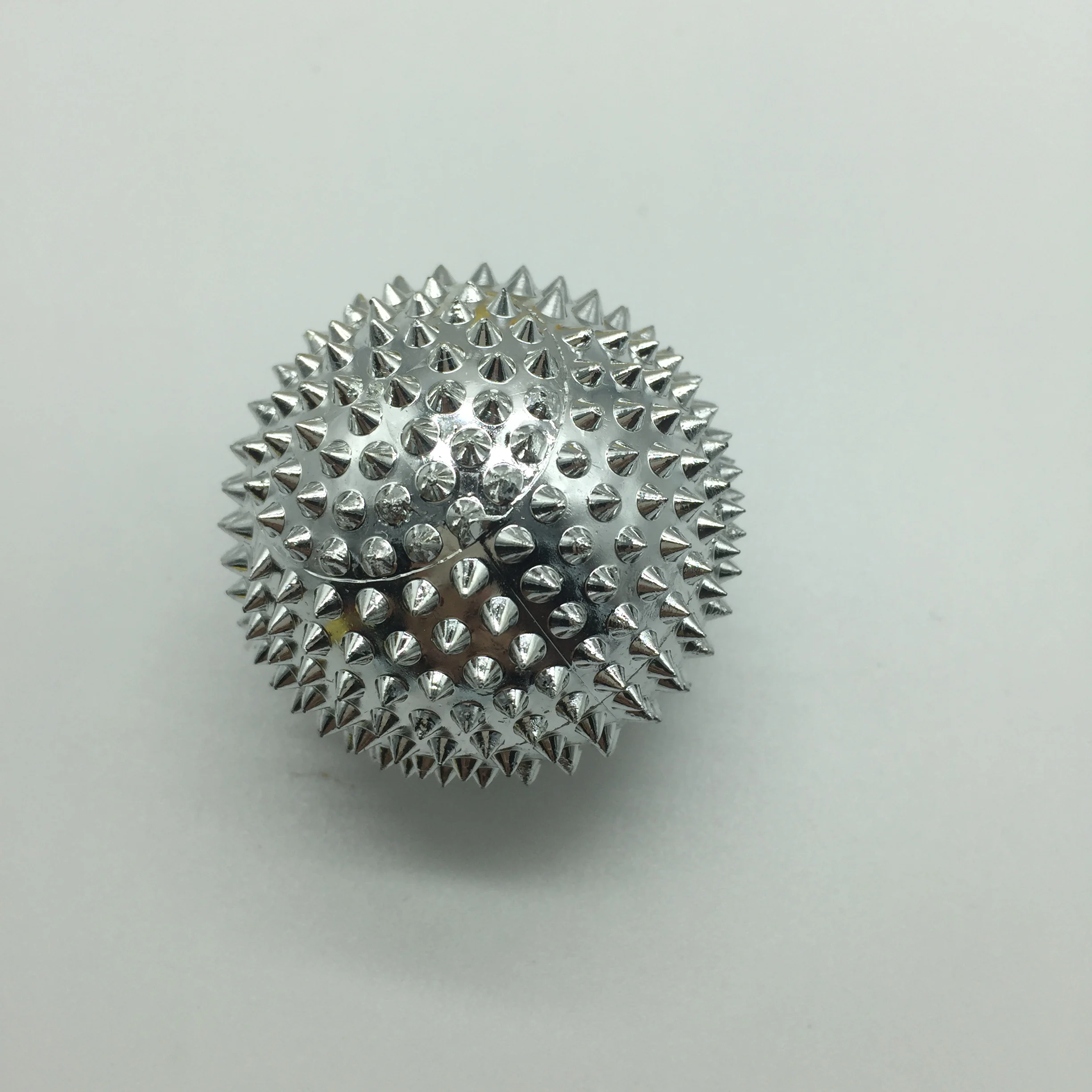 Handheld Magnetic Massage Ball Palm Spiky Massage Ball  Hand Massager Roller Ball Tissue Magnetic Plastic Hand Palm