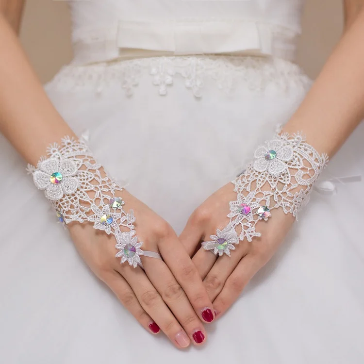 
New design short tulle wedding gloves 