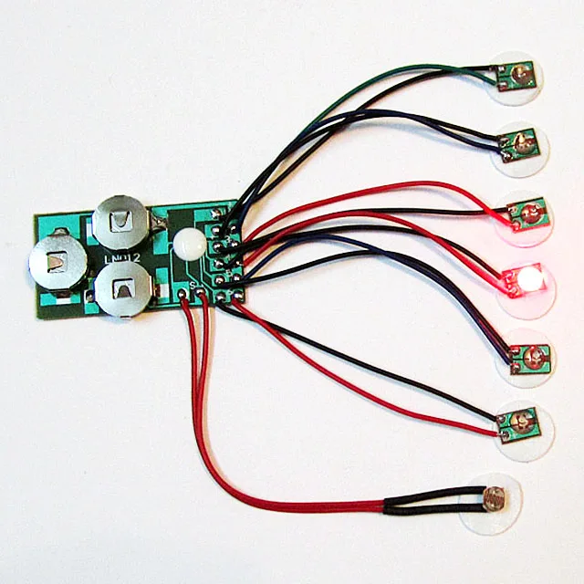 Осветительный светодиодный модуль для поздравительной