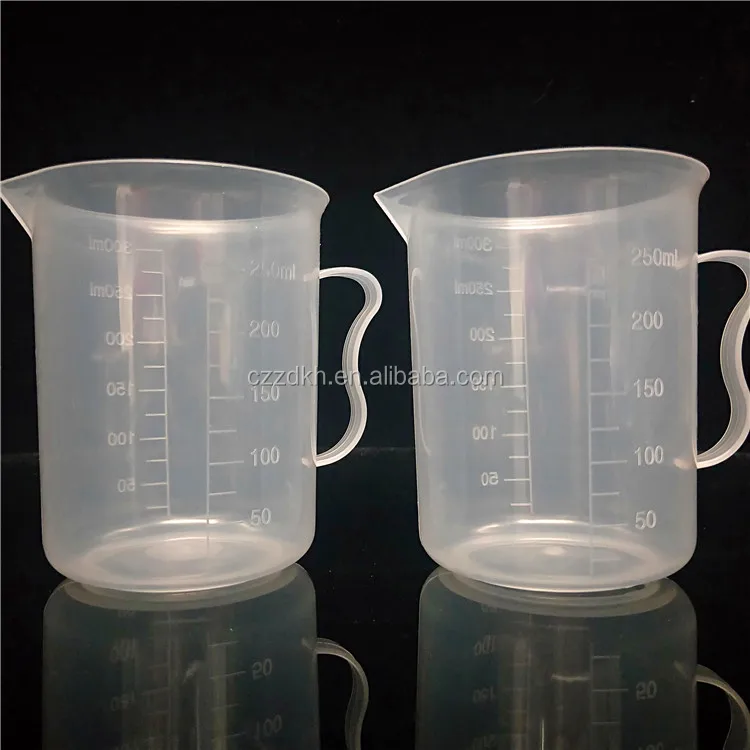Wholesale 15ml 25ml 30ml 50ml plastic measuring beaker Cups with Graduated