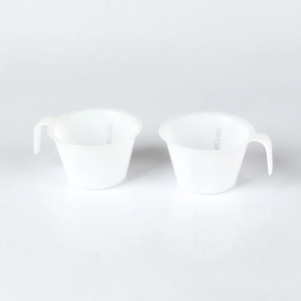 100ml Plastic Measuring Cup With Handle