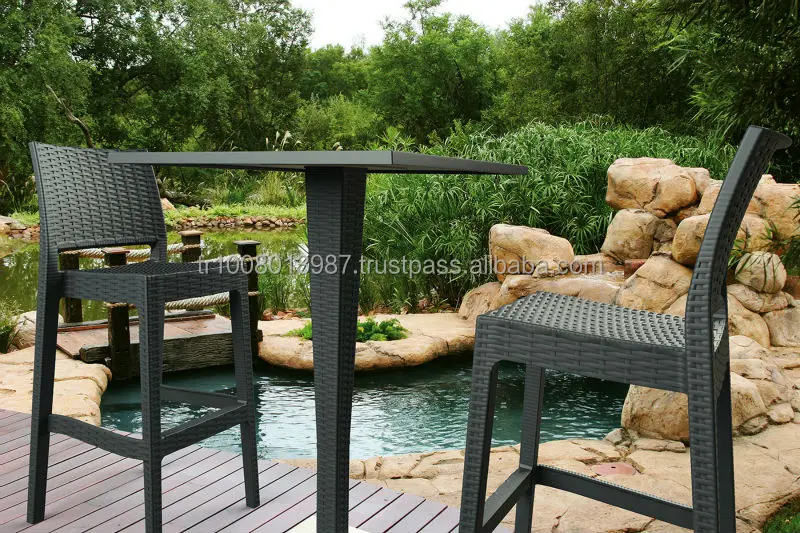 OUTDOOR RATTAN BAR STOOLS (REZZEDESIGN)