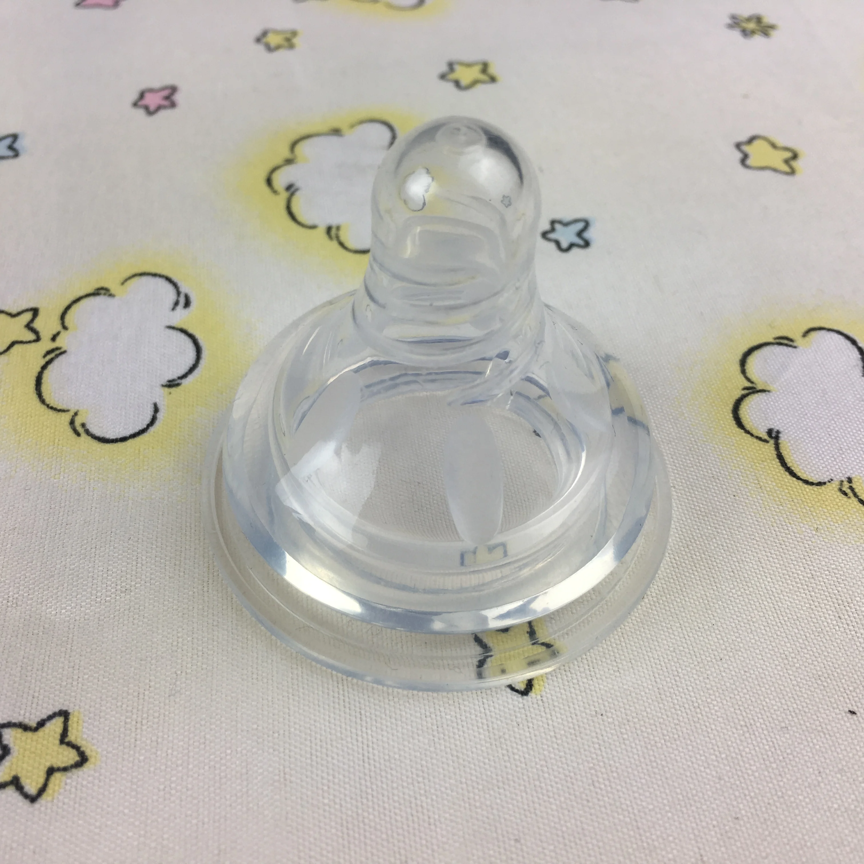 Baby Toy Silicone Nipple with New Design for Wide Neck Baby Bottle Pacifiers for Children