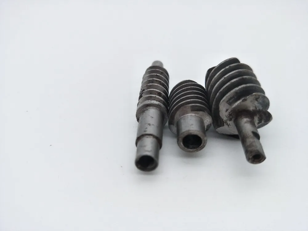 
Production of precision multi - head size module turboworm 