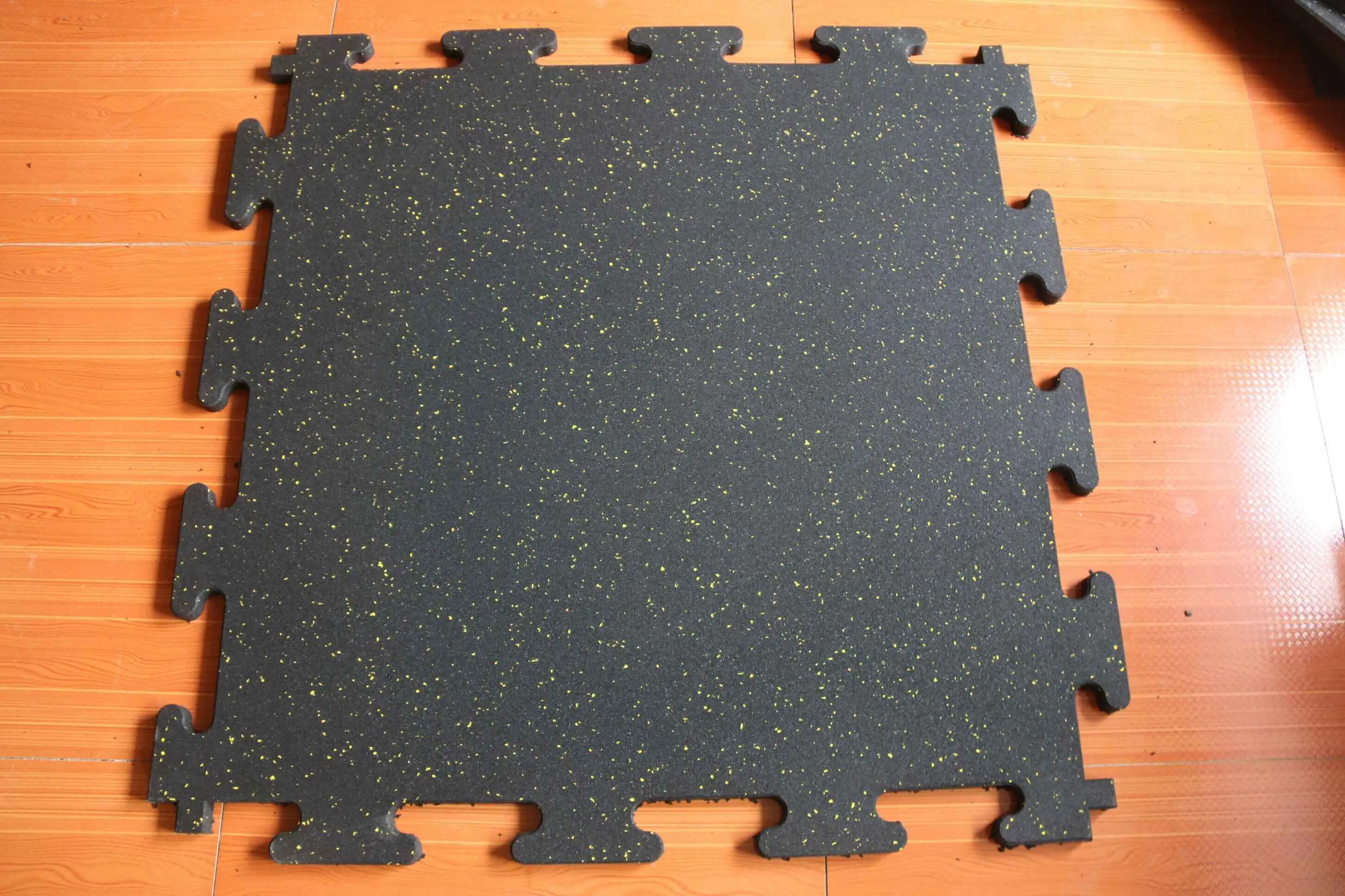 
factory price fitness equipment rubber flooring interlocking 