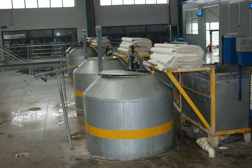 Bottom price hotsell biodegradable tableware making machine