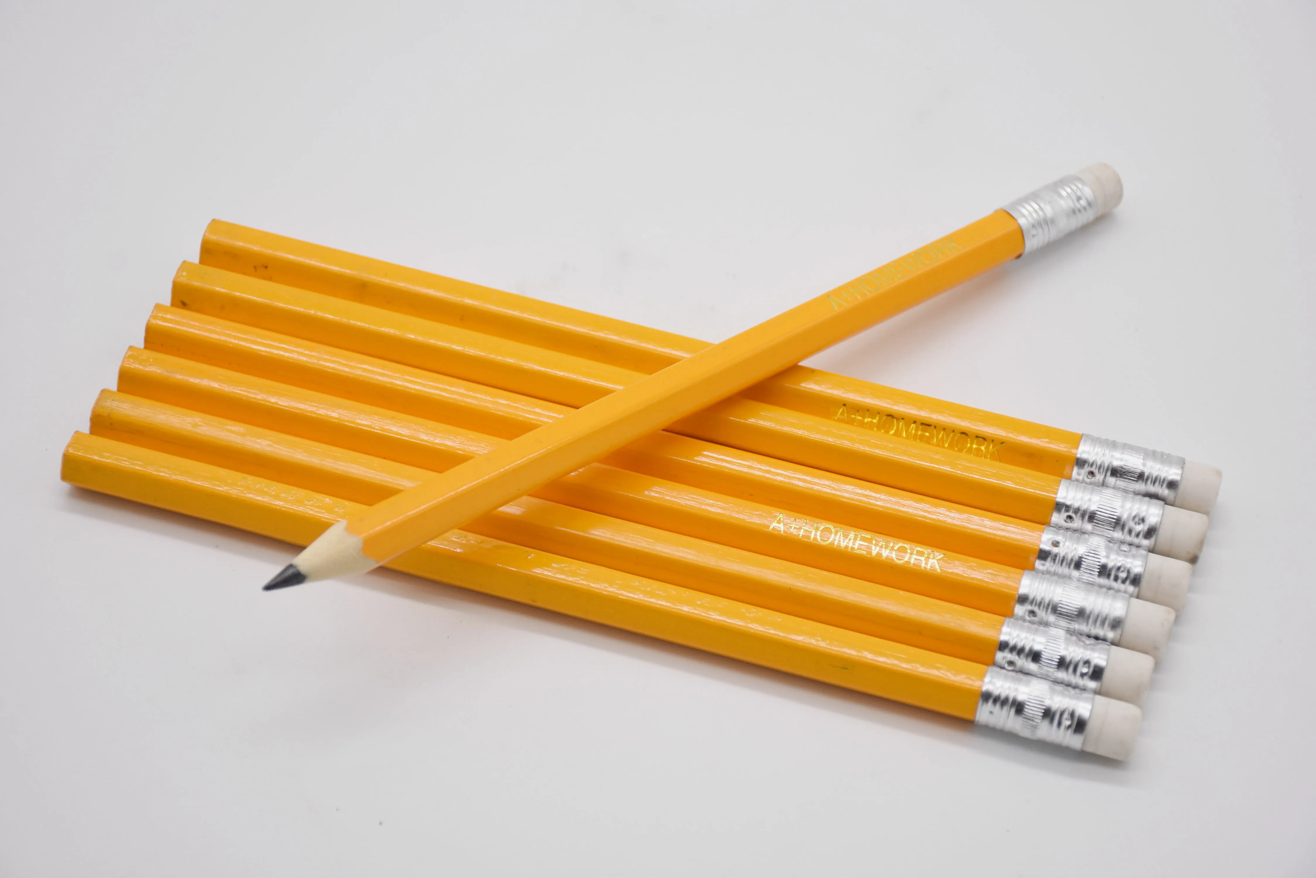 2018 Reliable New Product Eco-friend Recycle Logo Printed Drawing  Newspaper Pencil for kids